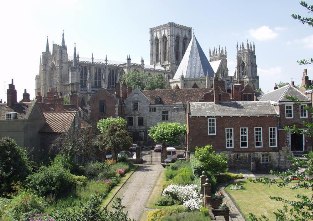 Minster View Apartment At Talbot Court, York Kültér fotó