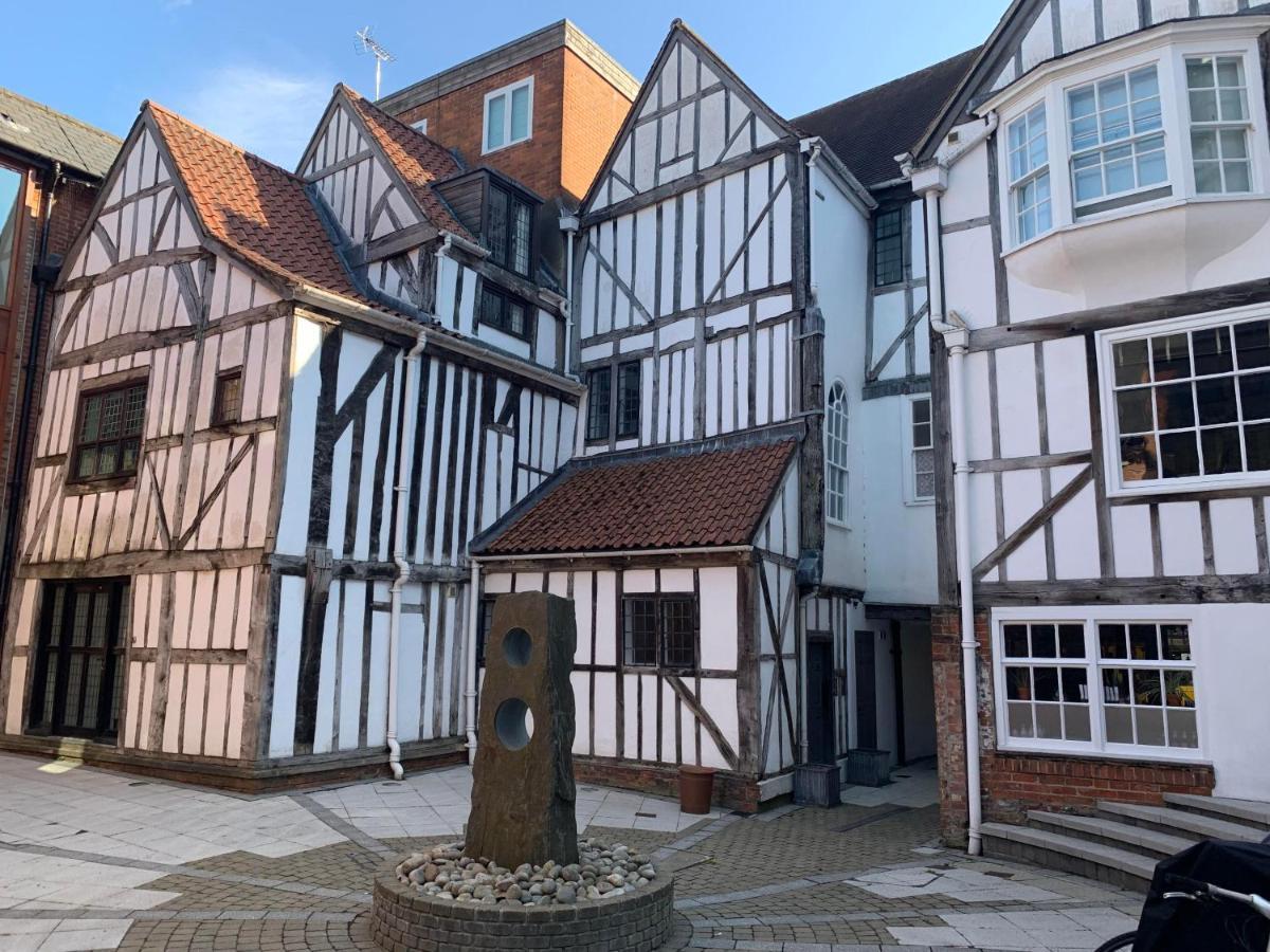 Minster View Apartment At Talbot Court, York Kültér fotó